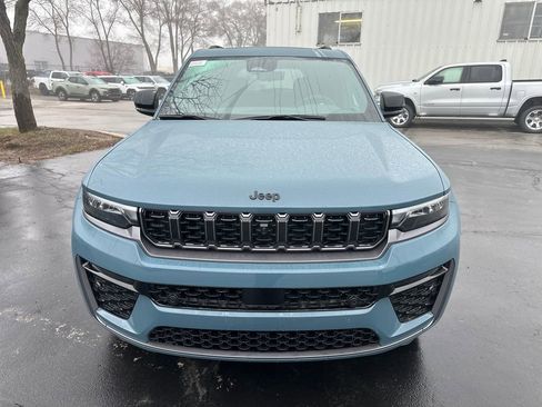 New 2026 Jeep Grand Cherokee Limited AWD/4WD image 8