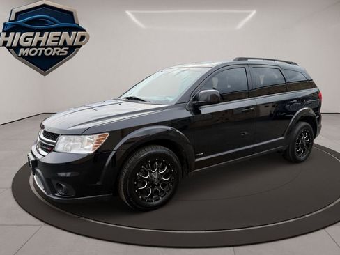 Used 2019 Dodge Journey SE image 3