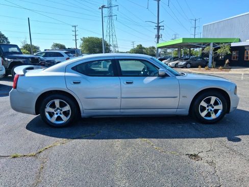 Used 2010 Dodge Charger Rallye RWD image 5