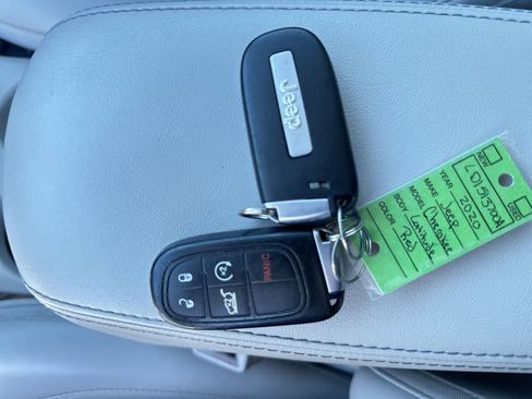 Used 2020 Jeep Cherokee Latitude Plus w/ Cold Weather Group image 23