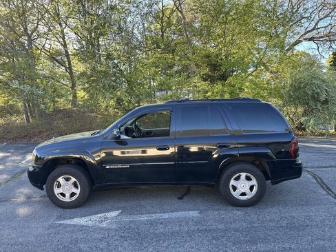 Used 2002 Chevrolet TrailBlazer LS w/ Preferred Equipment Group RWD image 15