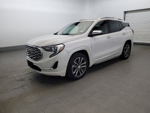 Used 2020 GMC Terrain Denali AWD/4WD image 2