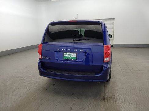 Used 2019 Dodge Grand Caravan SE FWD image 7