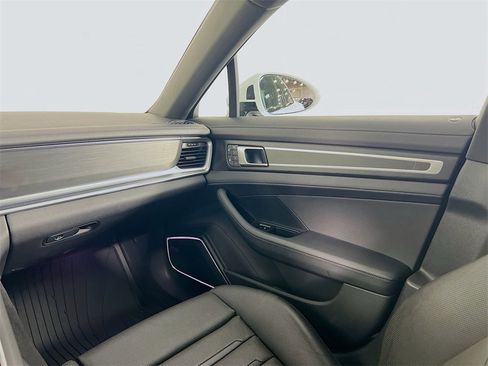 Certified 2023 Porsche Panamera 4 image 26