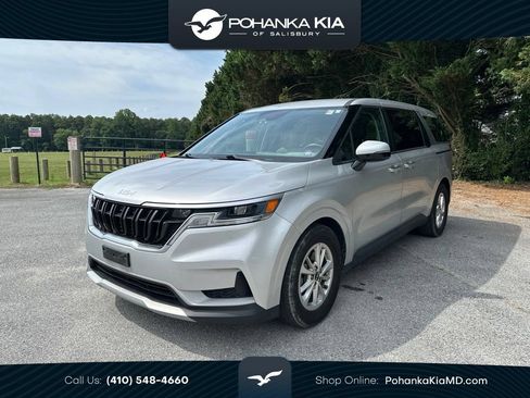 Used 2022 Kia Carnival LX FWD image 1