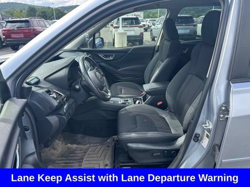 Used 2023 Subaru Forester Premium AWD/4WD image 6