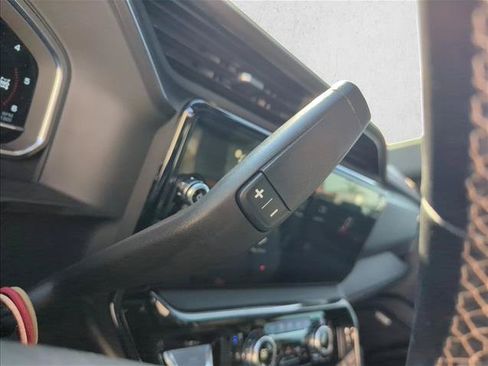 Used 2024 GMC Sierra 2500 AT4 w/ AT4 Premium Plus Package AWD/4WD image 18