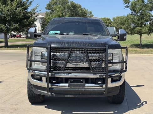 Used 2017 Ford F250 King Ranch w/ King Ranch Ultimate Package AWD/4WD image 2