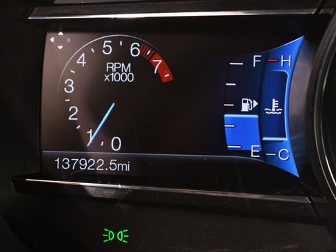 Used 2016 Ford Explorer Sport image 28