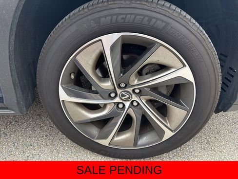 Used 2018 Lexus RX 350L Luxury w/ Accessory Package FWD image 12