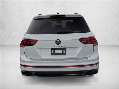 Used 2023 Volkswagen Tiguan SE R-Line FWD image 7