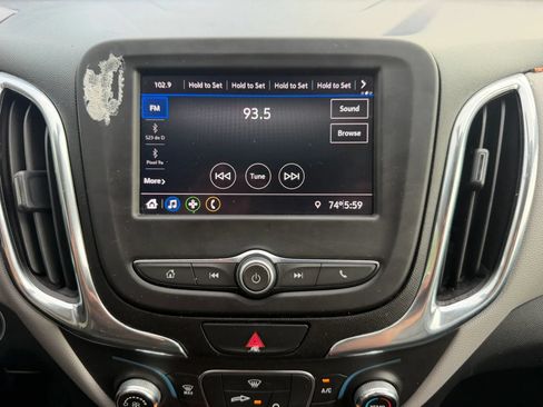 Used 2020 Chevrolet Equinox LS FWD image 18