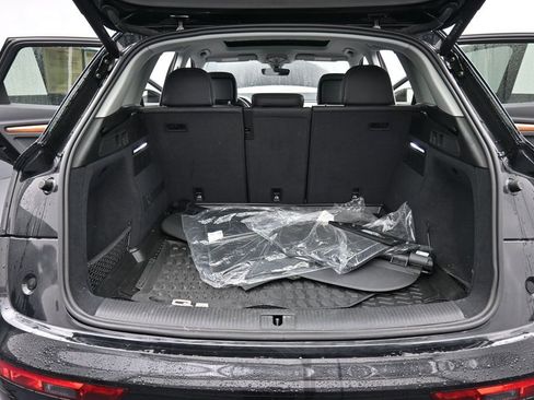 Used 2023 Audi Q5 2.0T Premium AWD/4WD image 16