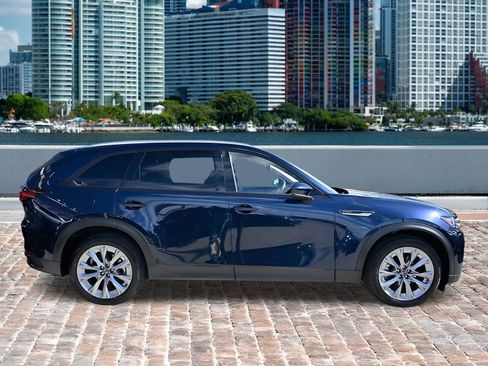 Used 2026 MAZDA CX-90 Plug-In Hybrid w/ Preferred AWD/4WD image 10