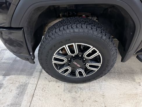 Certified 2023 GMC Sierra 3500 AT4 image 9