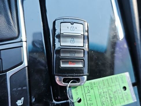 Used 2017 Kia Cadenza Premium w/ Luxury Package image 20