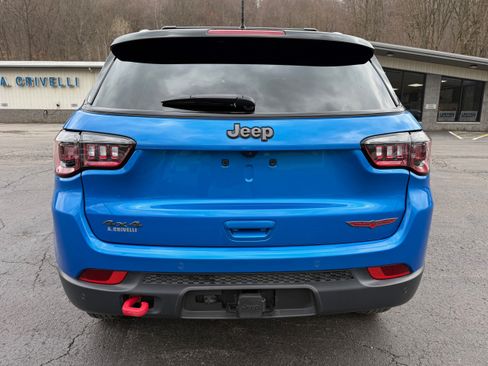 Used 2023 Jeep Compass Trailhawk w/ Trailhawk Convenience Group AWD/4WD image 5