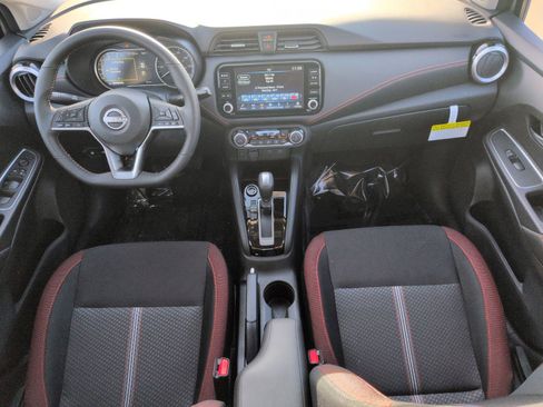 New 2025 Nissan Versa SR w/ Trunk Package FWD image 10