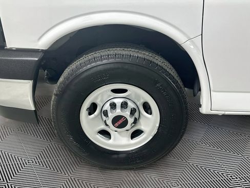 Used 2025 GMC Savana 2500 w/ Driver Convenience Package RWD image 26