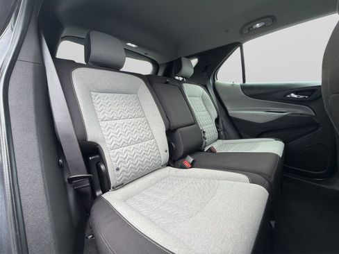 Used 2022 Chevrolet Equinox LS AWD/4WD image 22