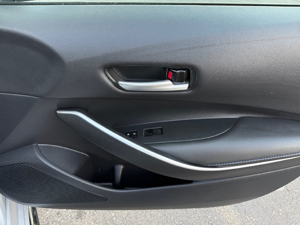 Used 2022 Toyota Corolla SE FWD image 19