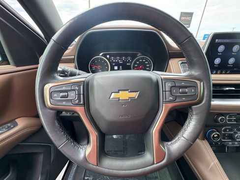 Used 2021 Chevrolet Suburban High Country w/ Premium Package RWD image 21