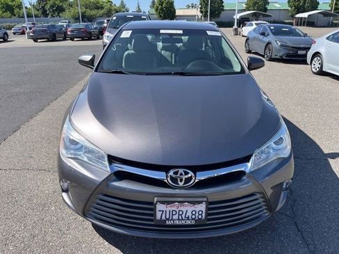 Used 2017 Toyota Camry LE FWD image 2