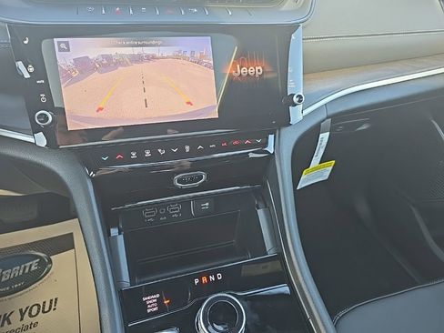 New 2026 Jeep Grand Cherokee Limited AWD/4WD image 24