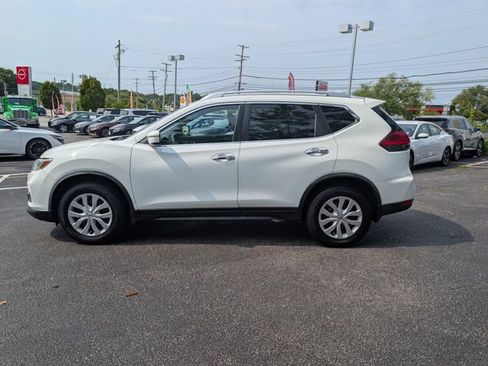Used 2017 Nissan Rogue S w/ Appearance Package AWD/4WD image 6