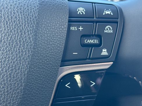 New 2025 Toyota Crown Signia image 28