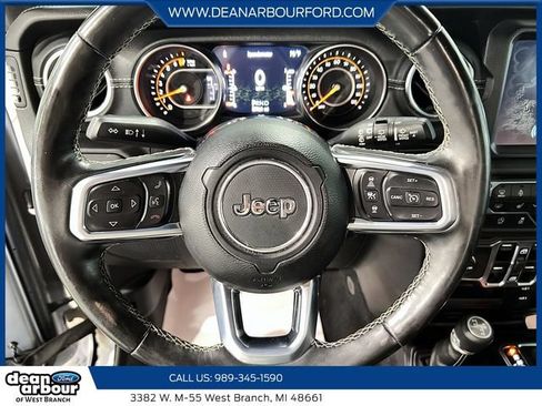 Used 2019 Jeep Wrangler Unlimited Sahara w/ Advanced Safety Group AWD/4WD image 12