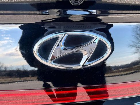 Used 2023 Hyundai Sonata SEL w/ Convenience Package image 9