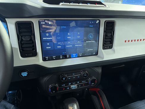 New 2026 Ford Bronco Heritage Edition AWD/4WD image 22