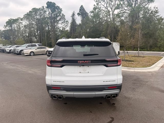 Used 2026 GMC Acadia Elevation w/ Elevation Premium Package FWD image 17