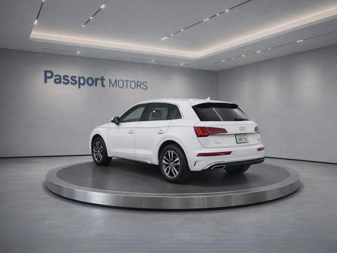Used 2023 Audi Q5 2.0T Premium Plus w/ Premium Plus Package AWD/4WD image 6