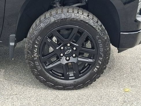 Certified 2022 Chevrolet Silverado 1500 LT Trail Boss w/ LT Trail Boss Premium Package AWD/4WD image 8