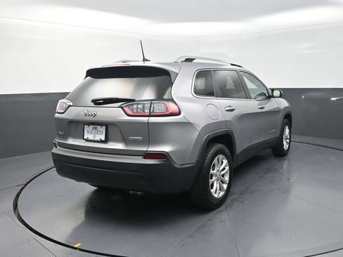 Used 2019 Jeep Cherokee Latitude w/ Popular Appearance Group AWD/4WD image 11