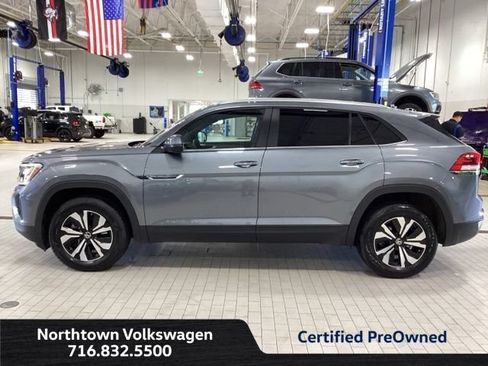 Certified 2024 Volkswagen Atlas Cross Sport SE AWD/4WD image 2