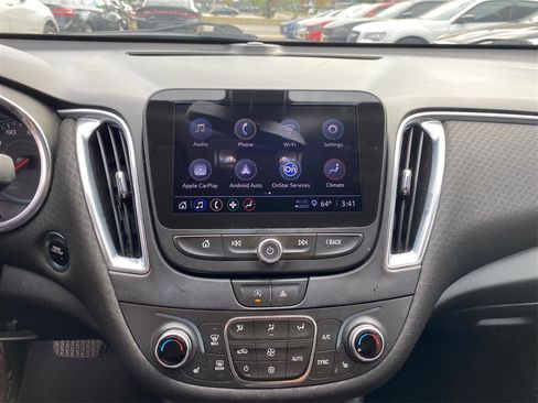 Used 2021 Chevrolet Malibu LT image 22