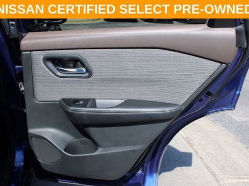 Certified 2023 Nissan Rogue SV image 24