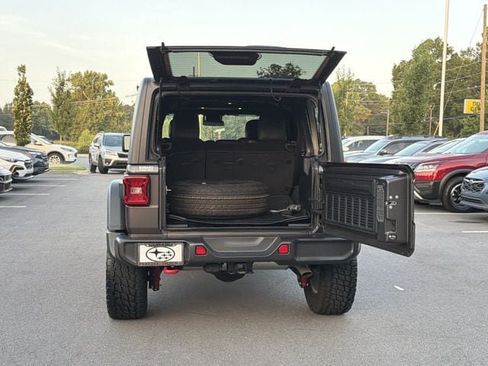Used 2025 Jeep Wrangler Unlimited Rubicon AWD/4WD image 14