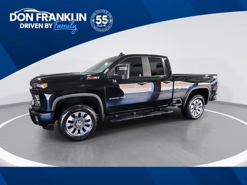 Used 2024 Chevrolet Silverado 2500 Custom w/ Custom Value Package image 1