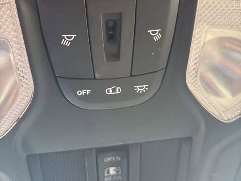 Used 2019 RAM 1500 Big Horn AWD/4WD image 25