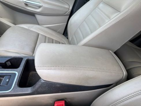 Used 2019 Ford Escape SEL AWD/4WD image 29