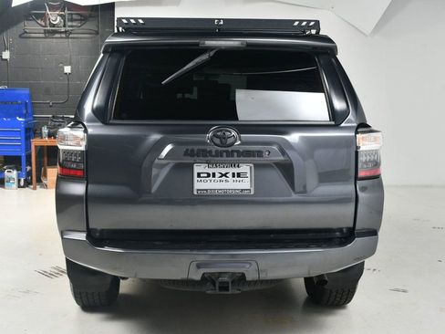 Used 2016 Toyota 4Runner SR5 Premium image 16