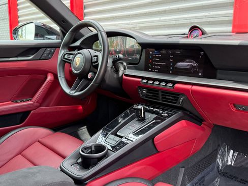 Used 2026 Porsche 911 Carrera GTS RWD image 25