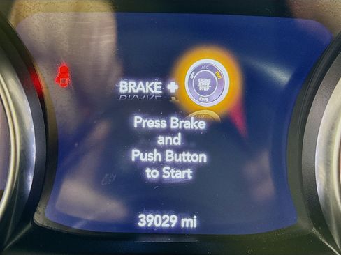 Used 2022 Jeep Gladiator Sport image 16