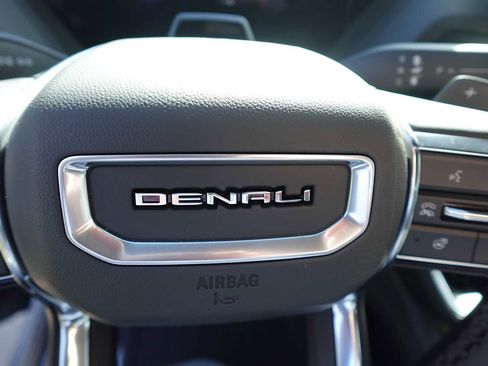 New 2026 GMC Yukon Denali w/ Denali Reserve Package image 16