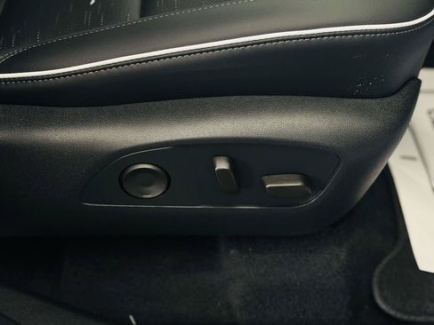 Used 2026 Buick Enclave Sport Touring FWD image 47