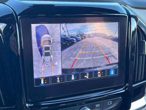 Used 2023 Chevrolet Traverse Premier image 31